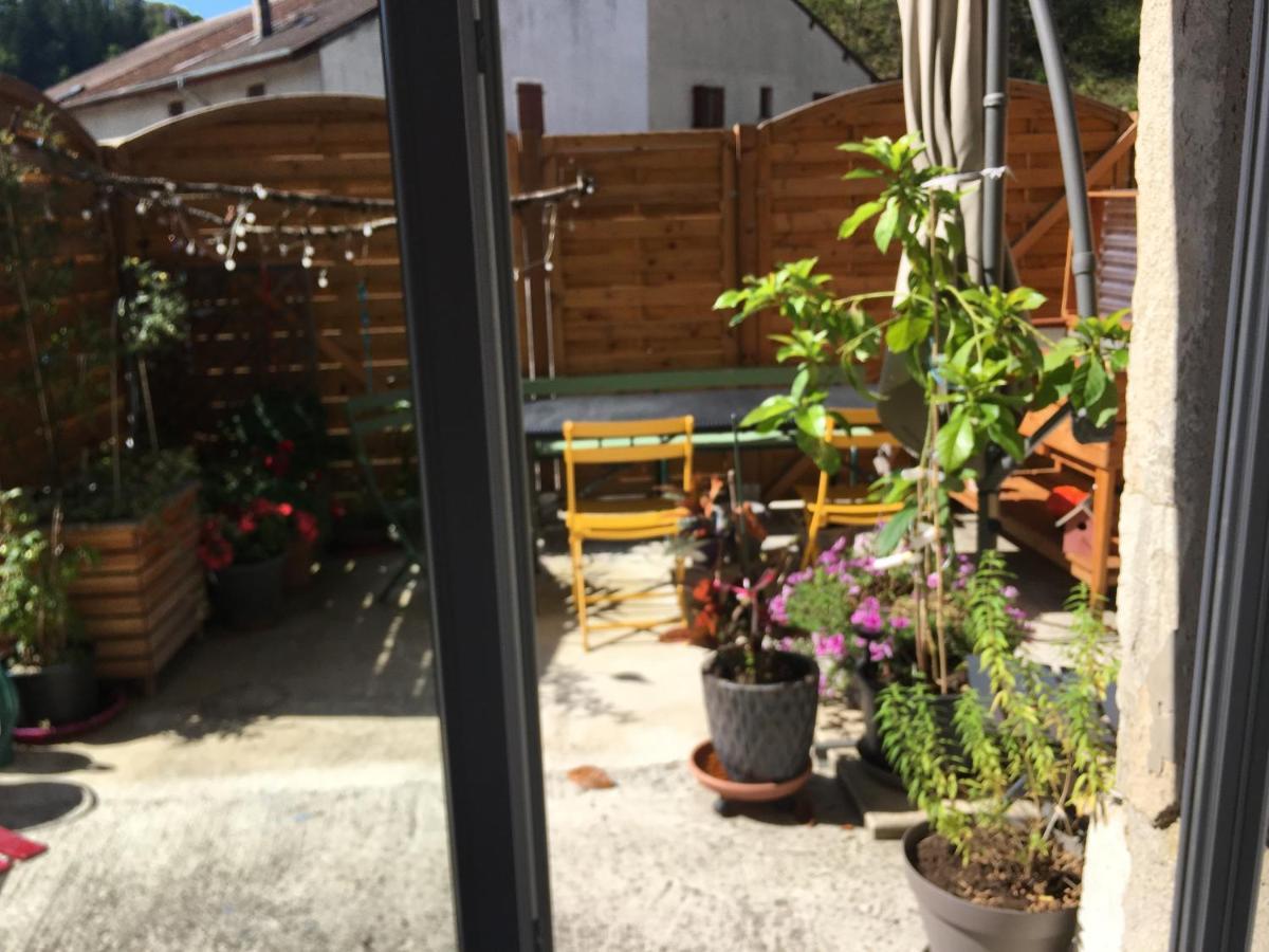 Plein Pied Village Montrond (Jura) Exterior foto